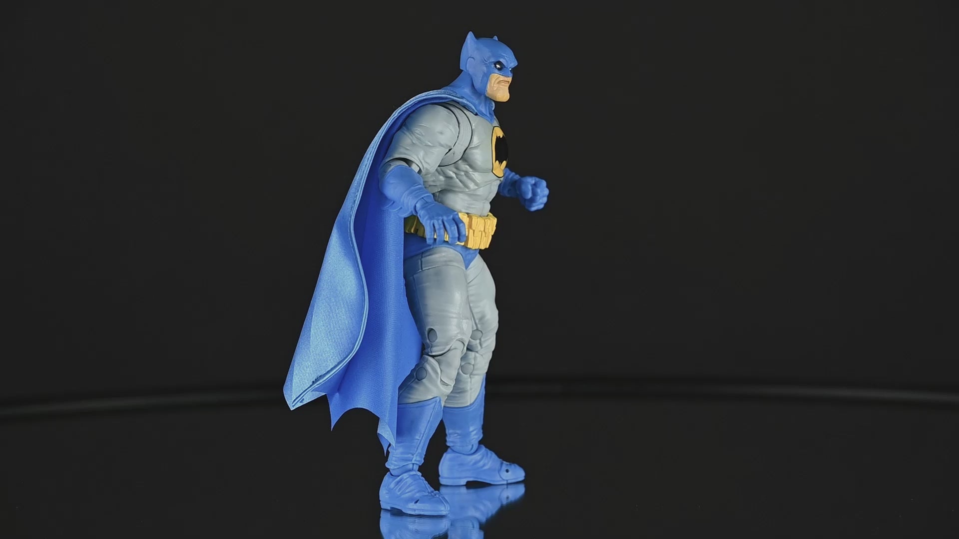 DC Multiverse Batman (Mroczny Rycerz Powraca) figurka 7 cali